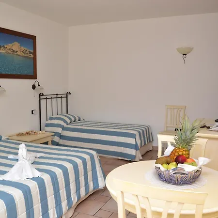 Del Parco 3* La Maddalena